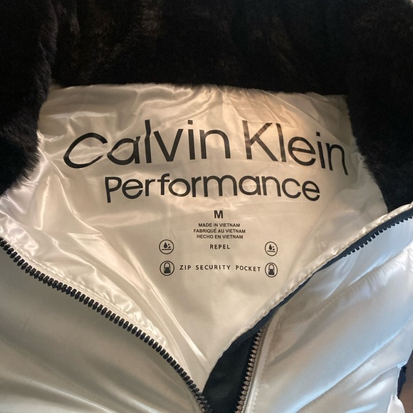 Calvin Klein Performance Hooded White and Black Ski Parka - Picture 5 of 10